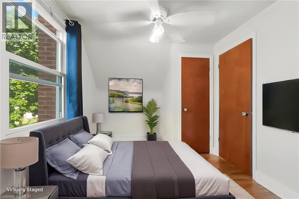 128 East 39th Street, Hamilton, Ontario  L8V 4H3 - Photo 8 - 40850086