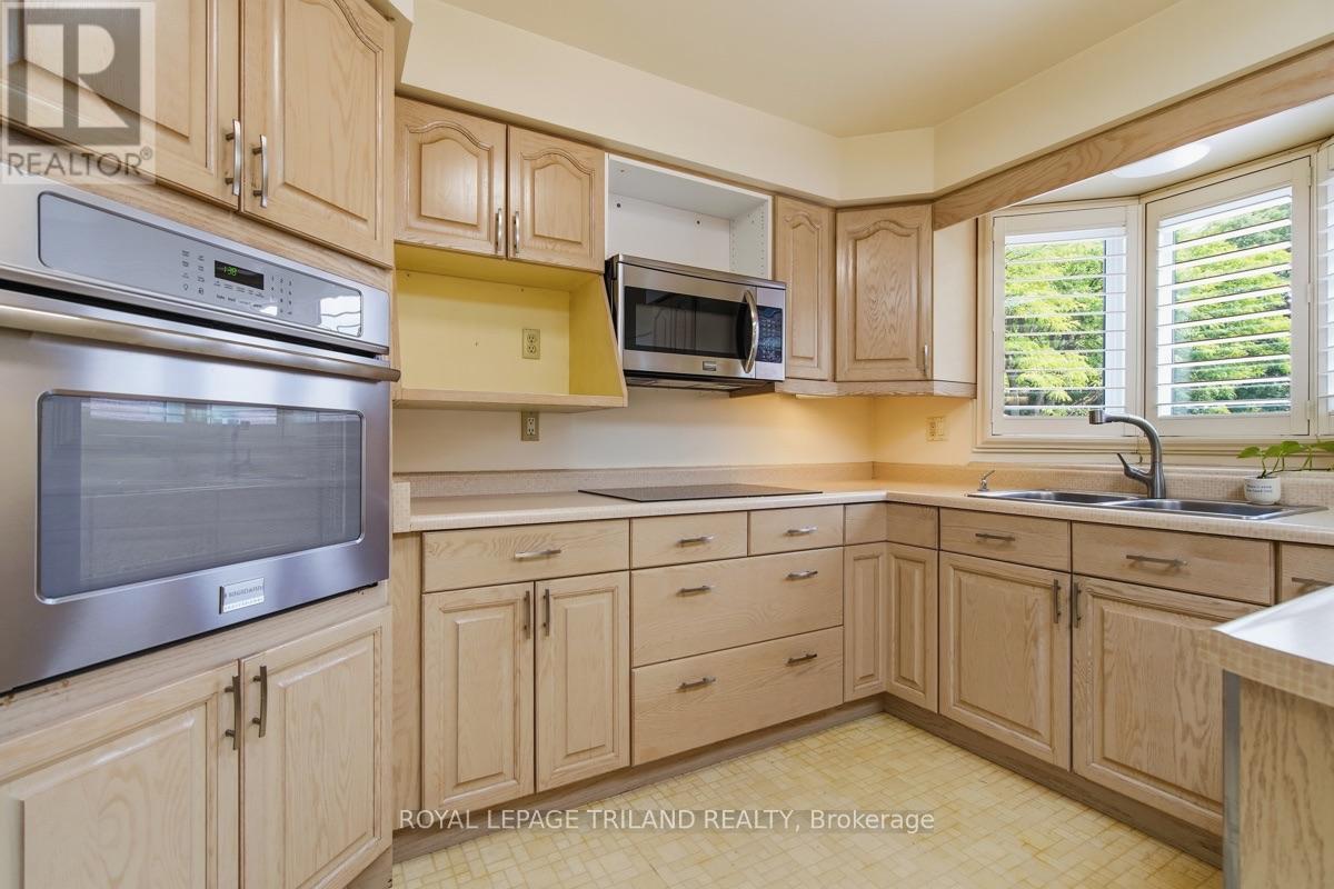 8 - 60 Rosecliffe Crescent, London South, Ontario  N6K 4E5 - Photo 12 - X13662306