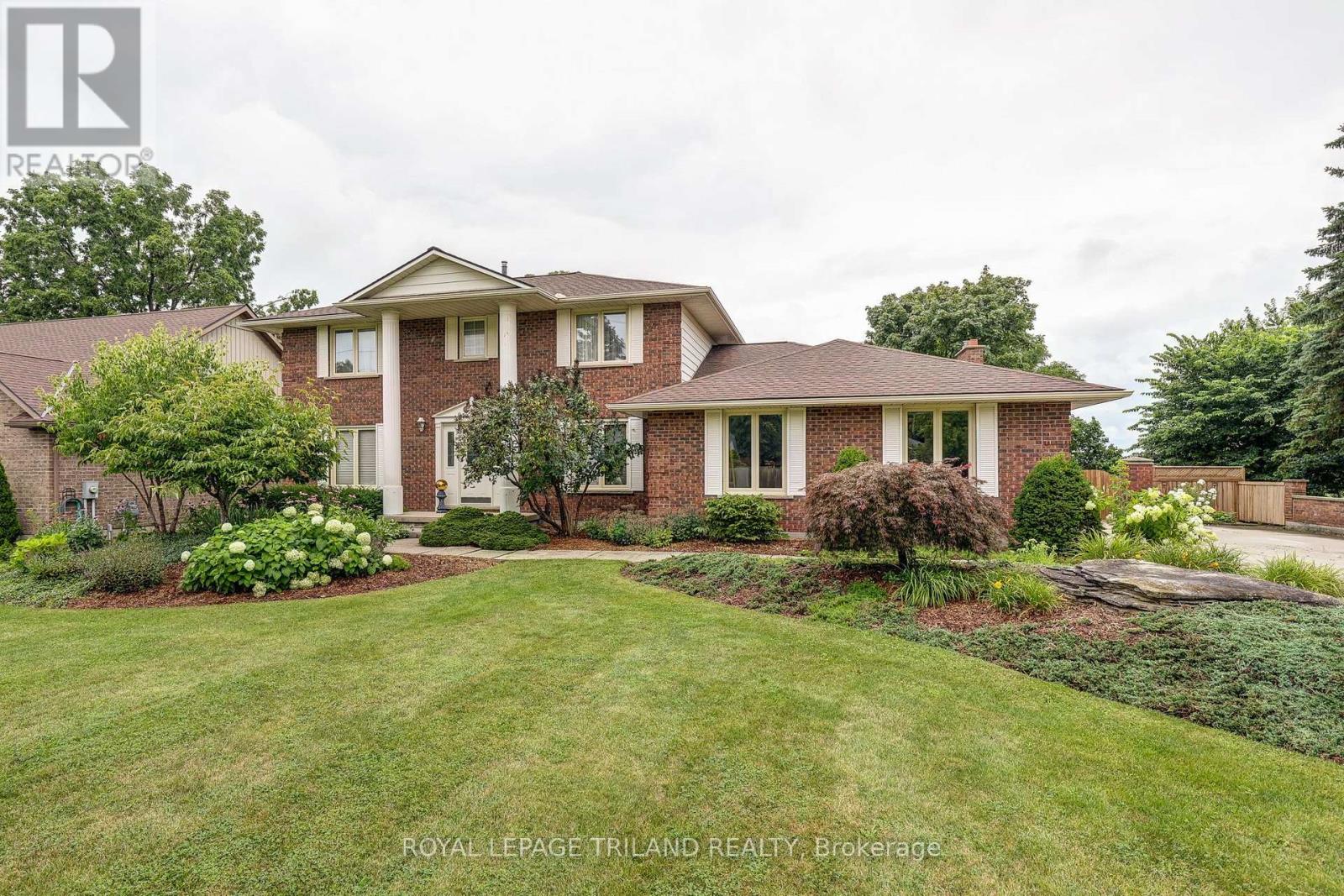 158 Centennial Avenue, Central Elgin, Ontario  N5R 5B2 - Photo 2 - X13662360