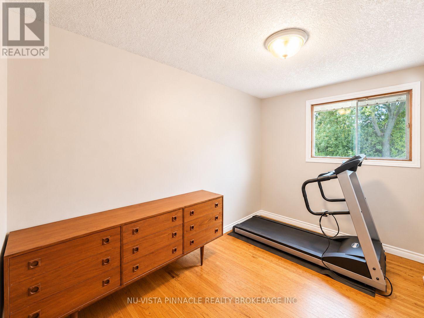 15 Gregory Place, St. Thomas, Ontario  N5R 4S4 - Photo 11 - X13662448