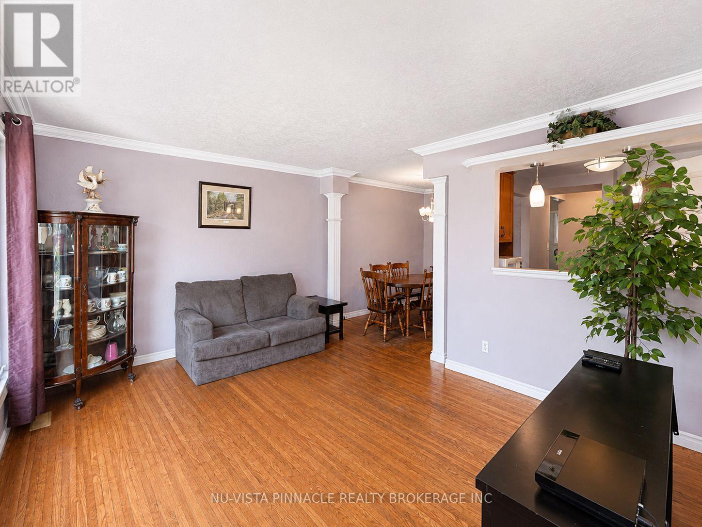 15 Gregory Place, St. Thomas, Ontario  N5R 4S4 - Photo 5 - X13662448
