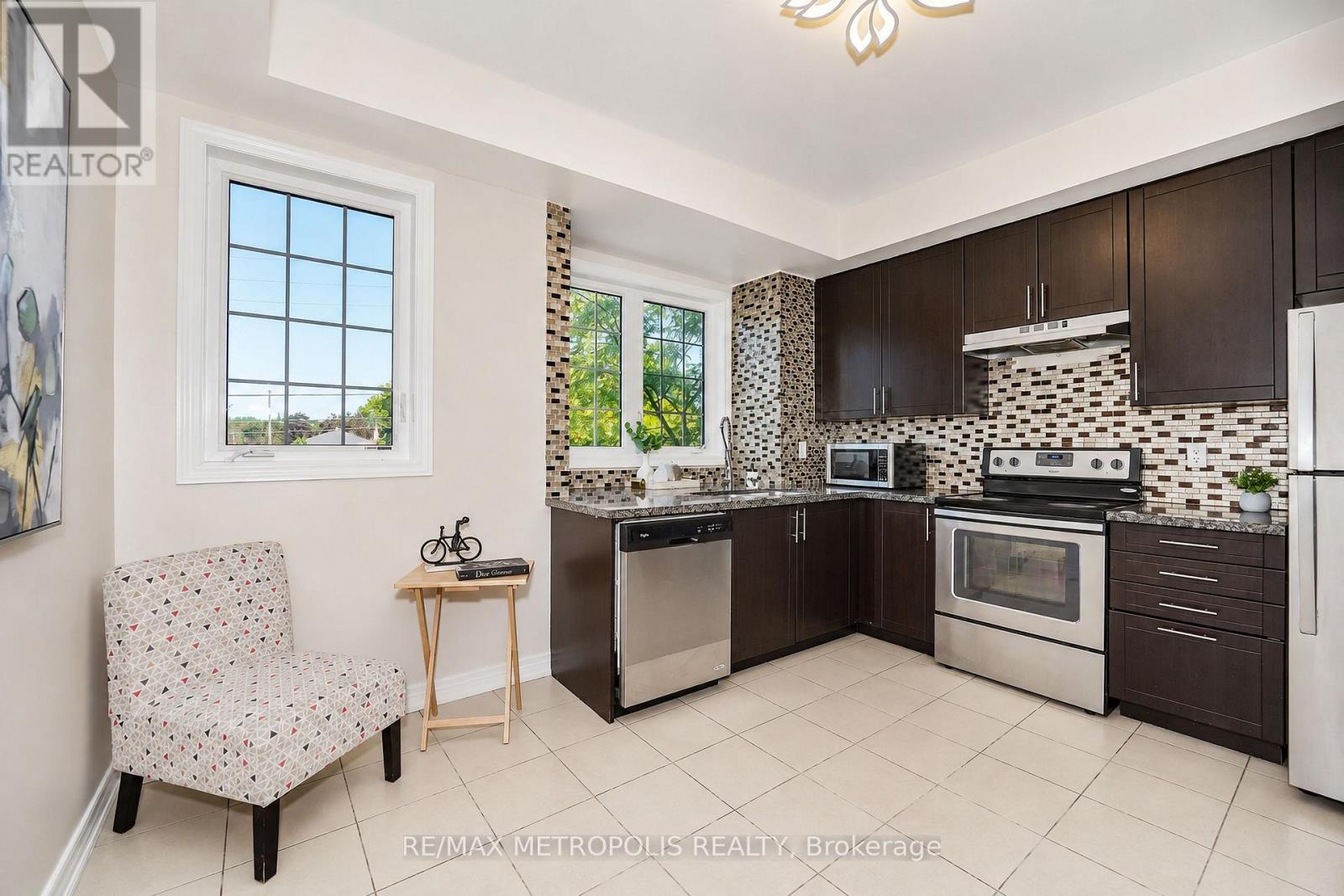 3767b St Claire Avenue E, Toronto, Ontario  M1M 0C8 - Photo 26 - E13662398