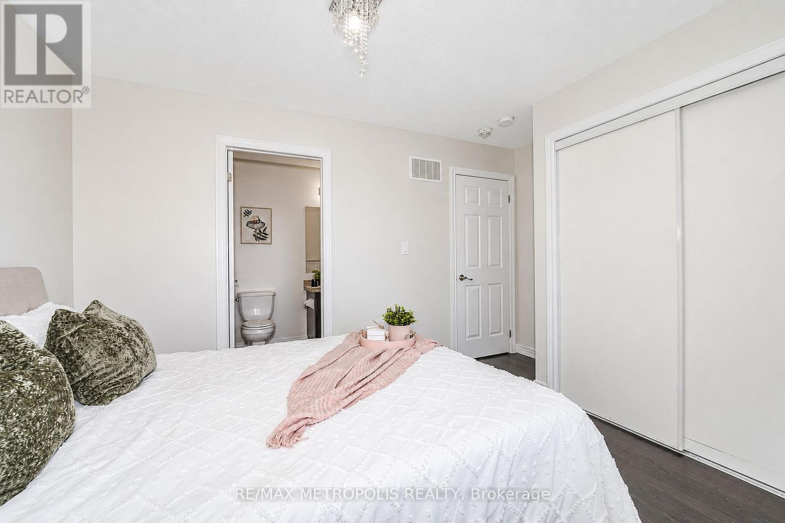 3767b St Claire Avenue E, Toronto, Ontario  M1M 0C8 - Photo 31 - E13662398