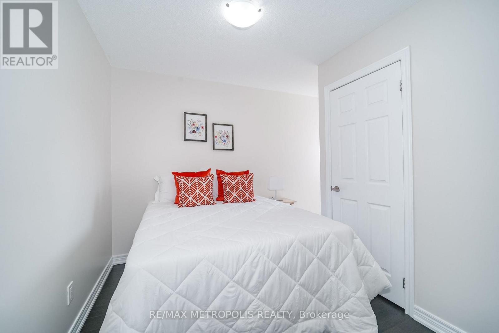 3767b St Claire Avenue E, Toronto, Ontario  M1M 0C8 - Photo 33 - E13662398