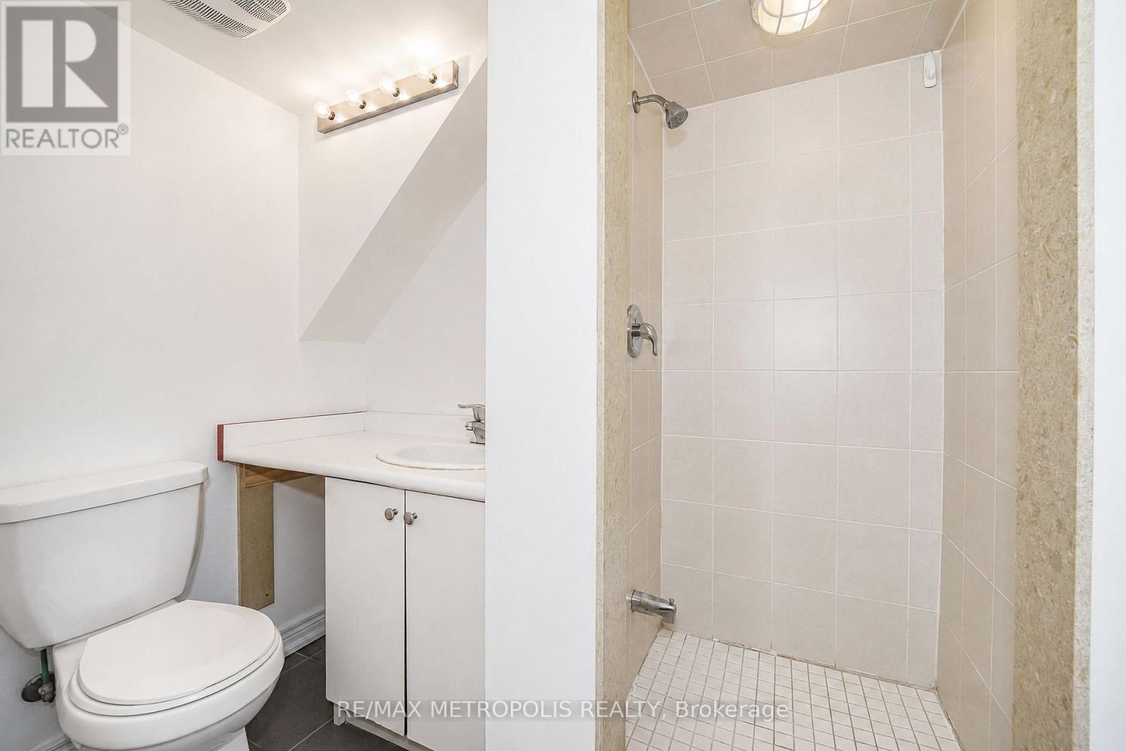 3767b St Claire Avenue E, Toronto, Ontario  M1M 0C8 - Photo 38 - E13662398