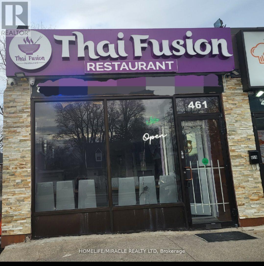 461 Pharmacy Avenue, Toronto, Ontario  M1L 3G7 - Photo 1 - E13662404