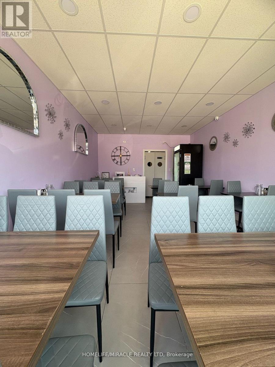 461 Pharmacy Avenue, Toronto, Ontario  M1L 3G7 - Photo 6 - E13662404