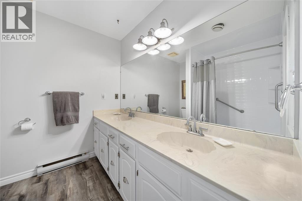 30622 Hungry Hollow Road, Lambton Shores, Ontario  N0M 1B0 - Photo 29 - 25023428