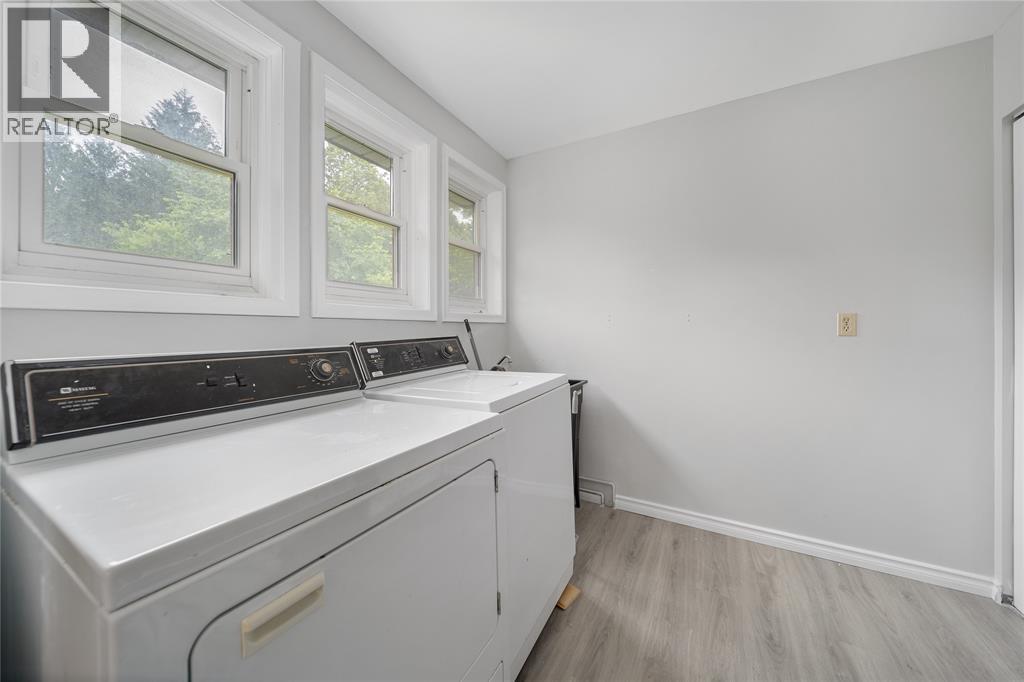 30622 Hungry Hollow Road, Lambton Shores, Ontario  N0M 1B0 - Photo 22 - 25023428