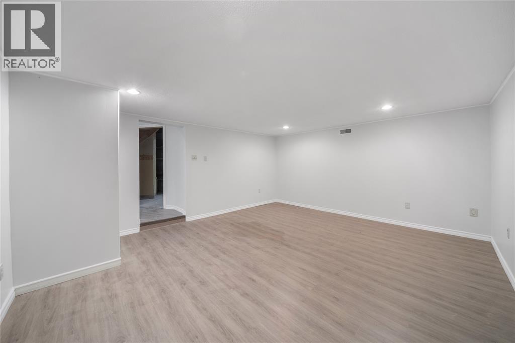 30622 Hungry Hollow Road, Lambton Shores, Ontario  N0M 1B0 - Photo 35 - 25023428