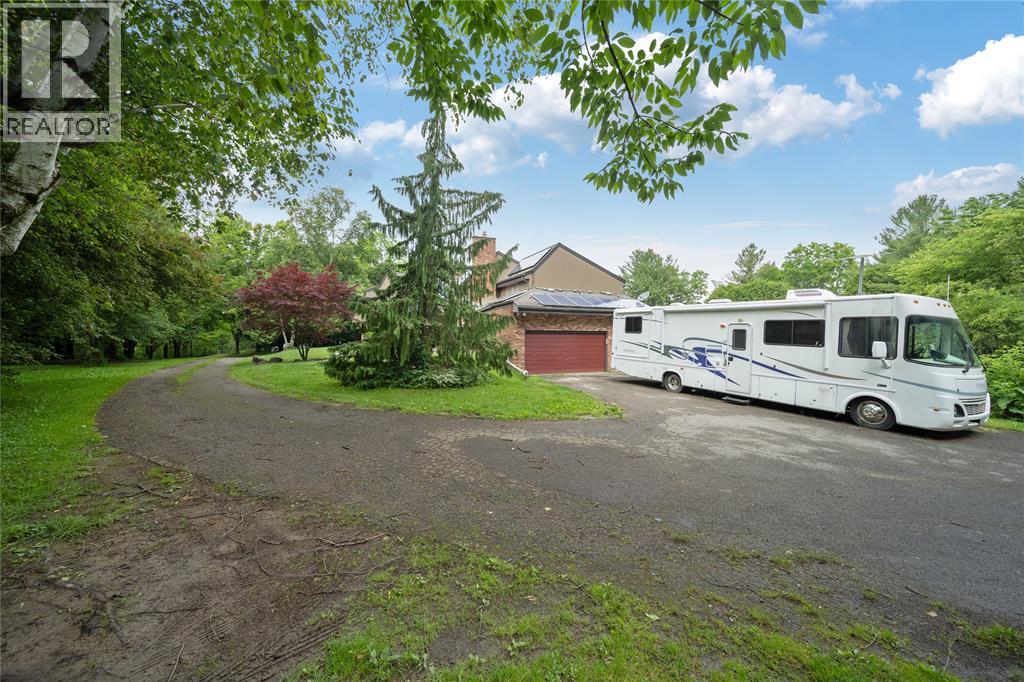 30622 Hungry Hollow Road, Lambton Shores, Ontario  N0M 1B0 - Photo 44 - 25023428