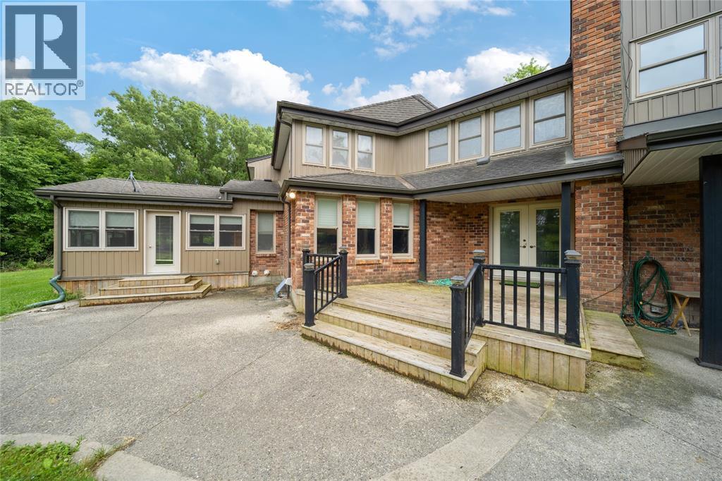 30622 Hungry Hollow Road, Lambton Shores, Ontario  N0M 1B0 - Photo 39 - 25023428