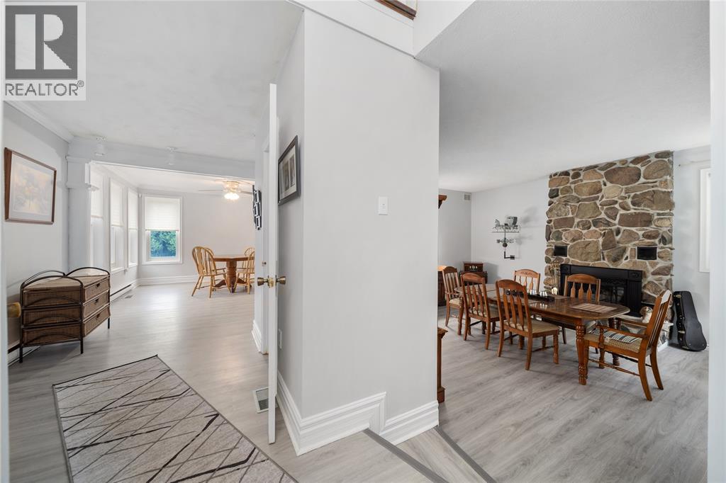 30622 Hungry Hollow Road, Lambton Shores, Ontario  N0M 1B0 - Photo 9 - 25023428