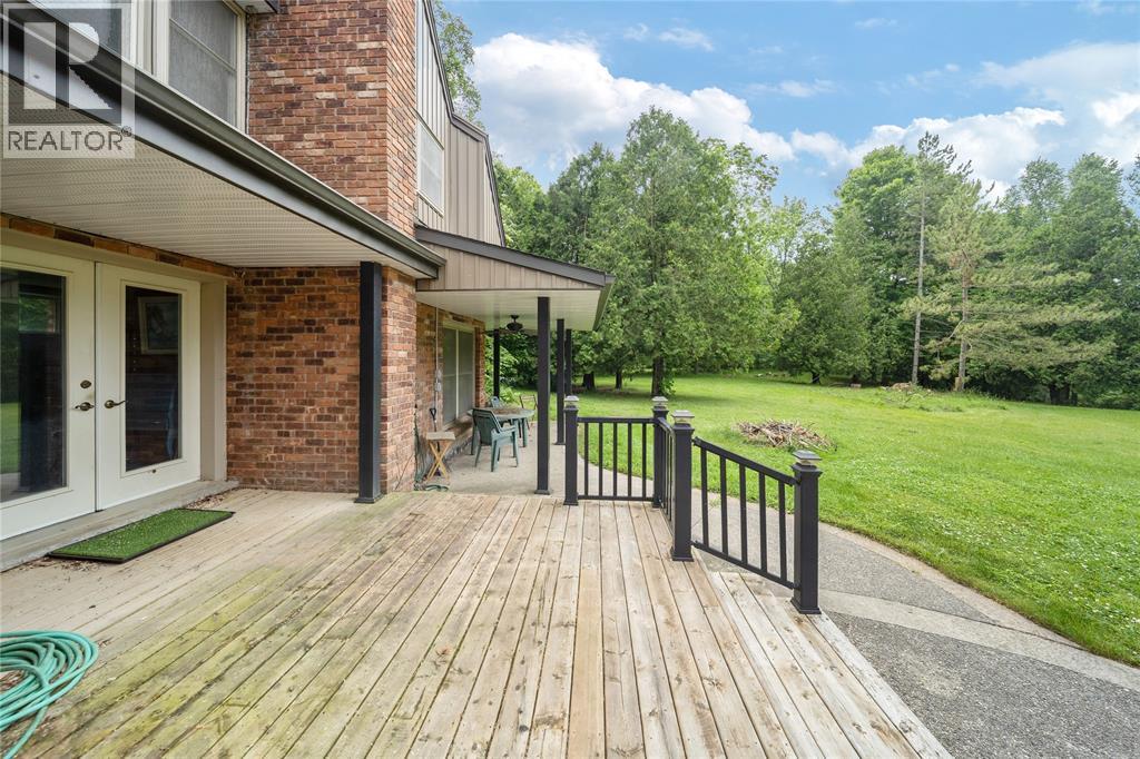 30622 Hungry Hollow Road, Lambton Shores, Ontario  N0M 1B0 - Photo 40 - 25023428