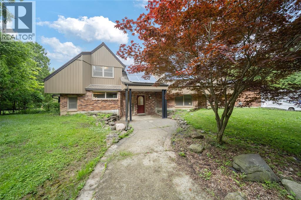 30622 Hungry Hollow Road, Lambton Shores, Ontario  N0M 1B0 - Photo 1 - 25023428