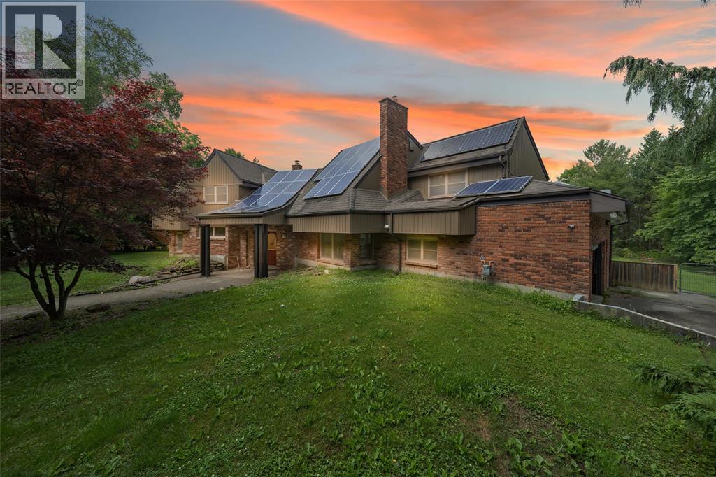30622 Hungry Hollow Road, Lambton Shores, Ontario  N0M 1B0 - Photo 6 - 25023428