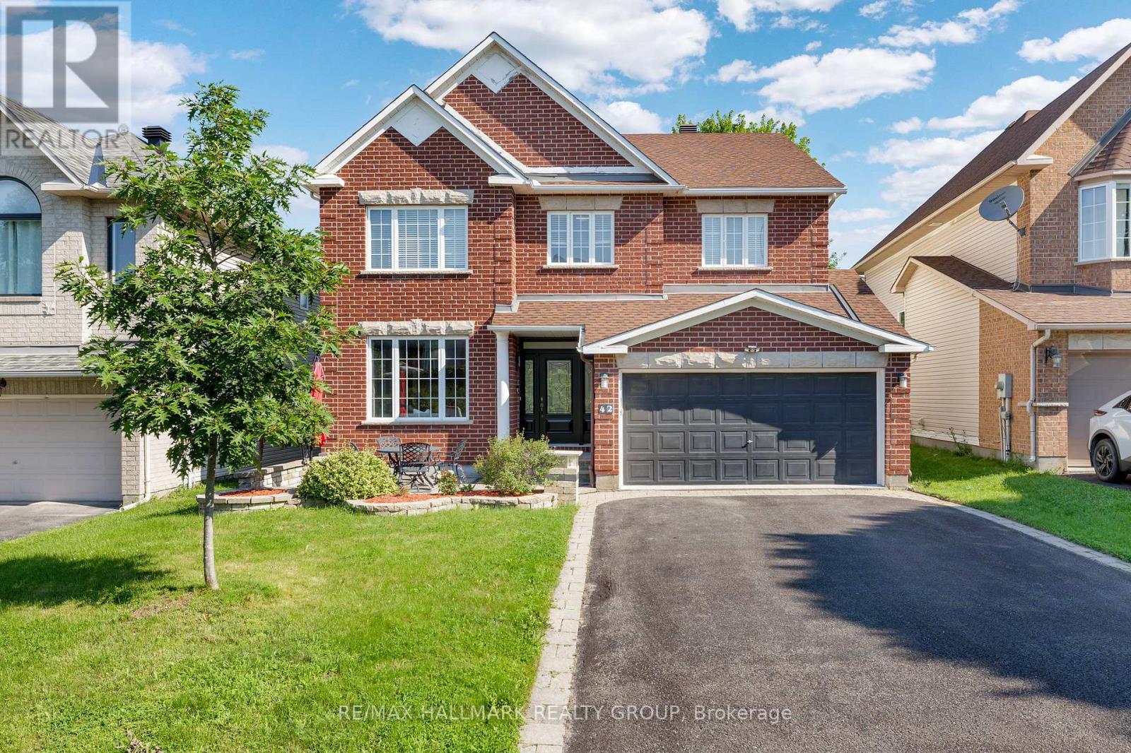 42 Glenrill Place S, Ottawa, Ontario  K2M 2T5 - Photo 2 - X13662232