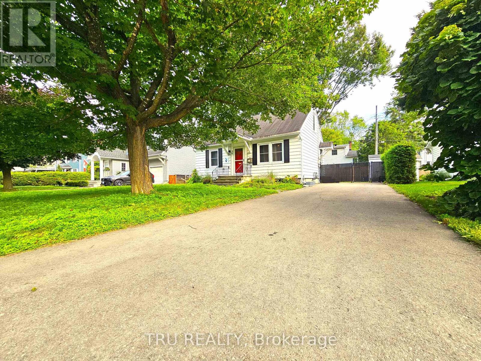 28 Arundel Avenue, Ottawa, Ontario  K1K 0B6 - Photo 5 - X13662346