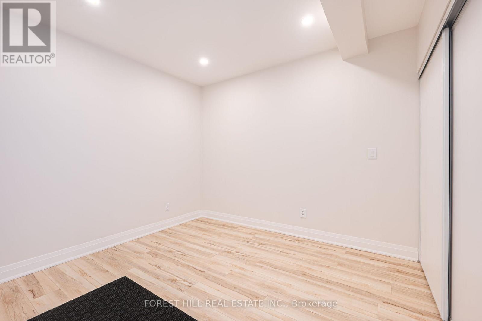 2 - 7725 Yonge Street, Markham, Ontario  L3T 2C4 - Photo 22 - N13662118