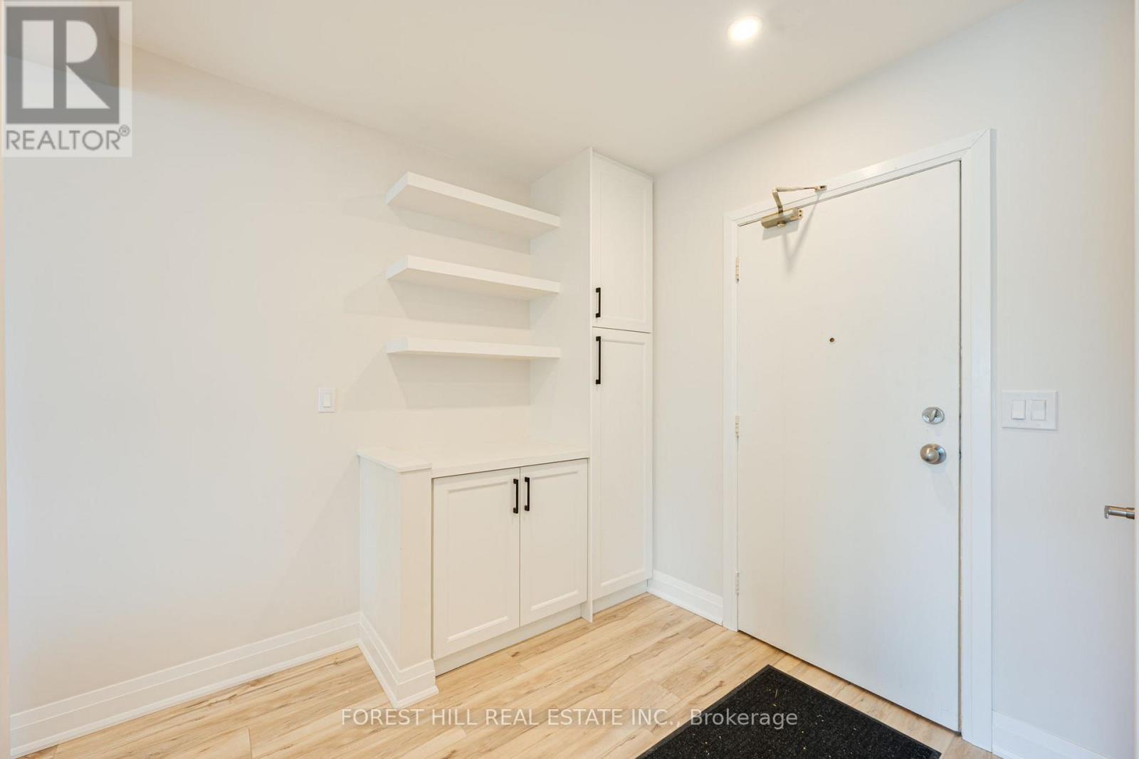 2 - 7725 Yonge Street, Markham, Ontario  L3T 2C4 - Photo 3 - N13662118