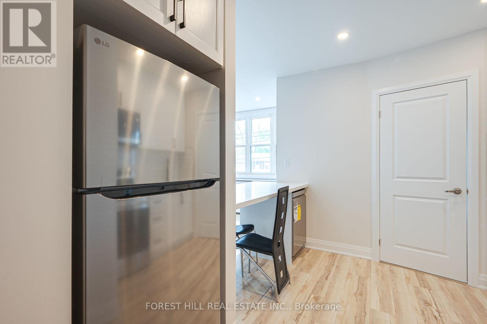 2 - 7725 Yonge Street, Markham, Ontario  L3T 2C4 - Photo 6 - N13662118