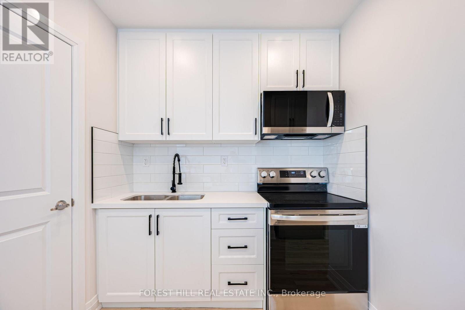 2 - 7725 Yonge Street, Markham, Ontario  L3T 2C4 - Photo 8 - N13662118