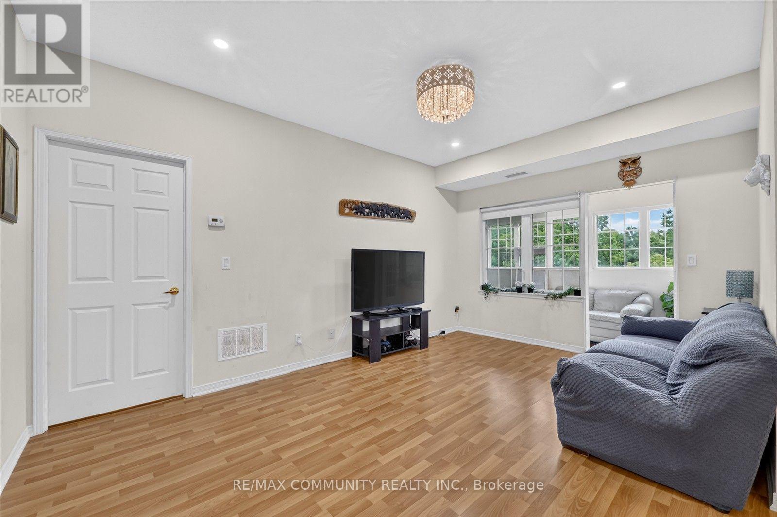 308 - 9431 Jane Street, Vaughan (Maple), Ontario  L6A 4H8 - Photo 18 - N13662122