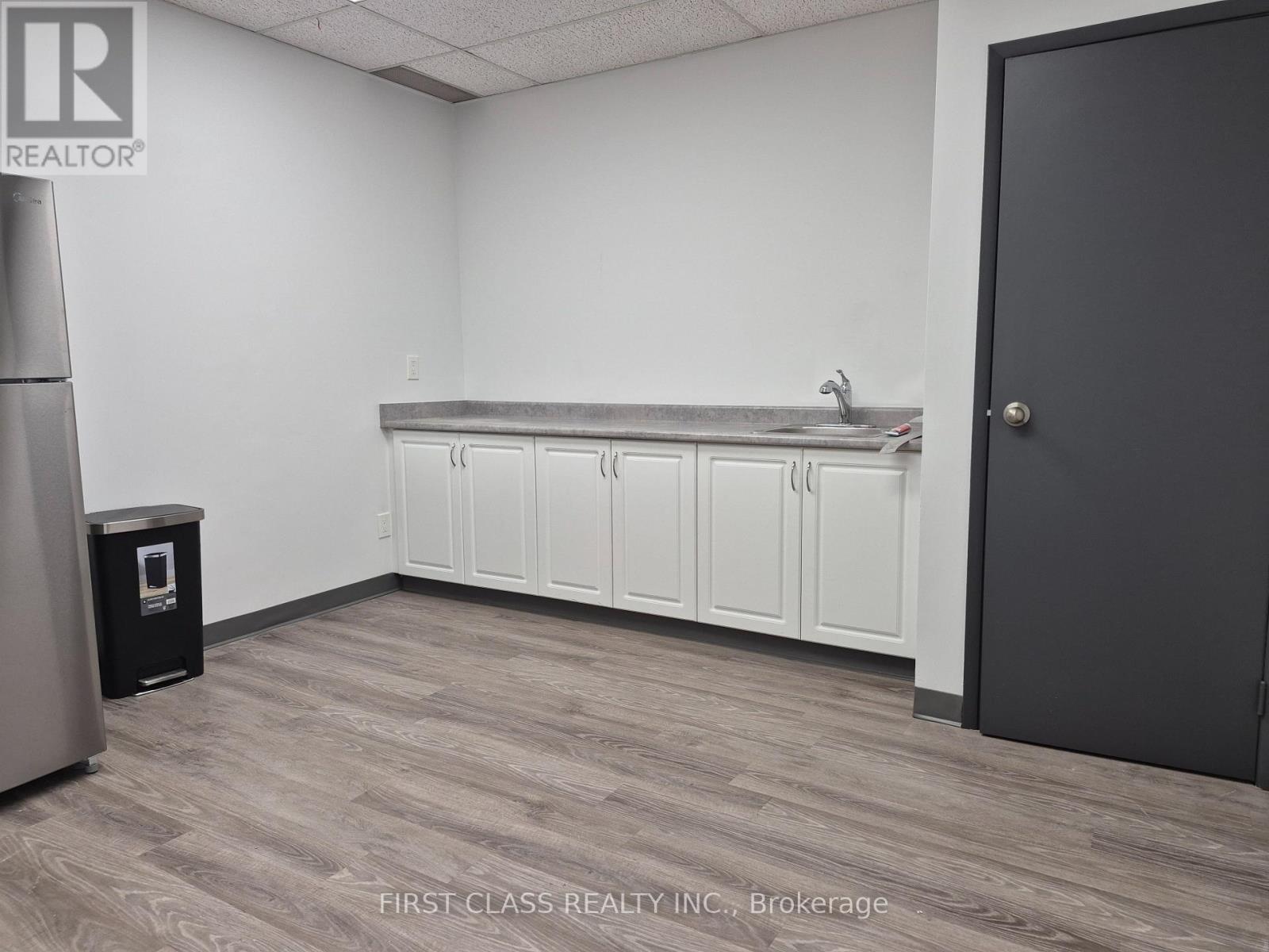 6 - 2651 John Street, Markham, Ontario  L3R 2W5 - Photo 3 - N13662292