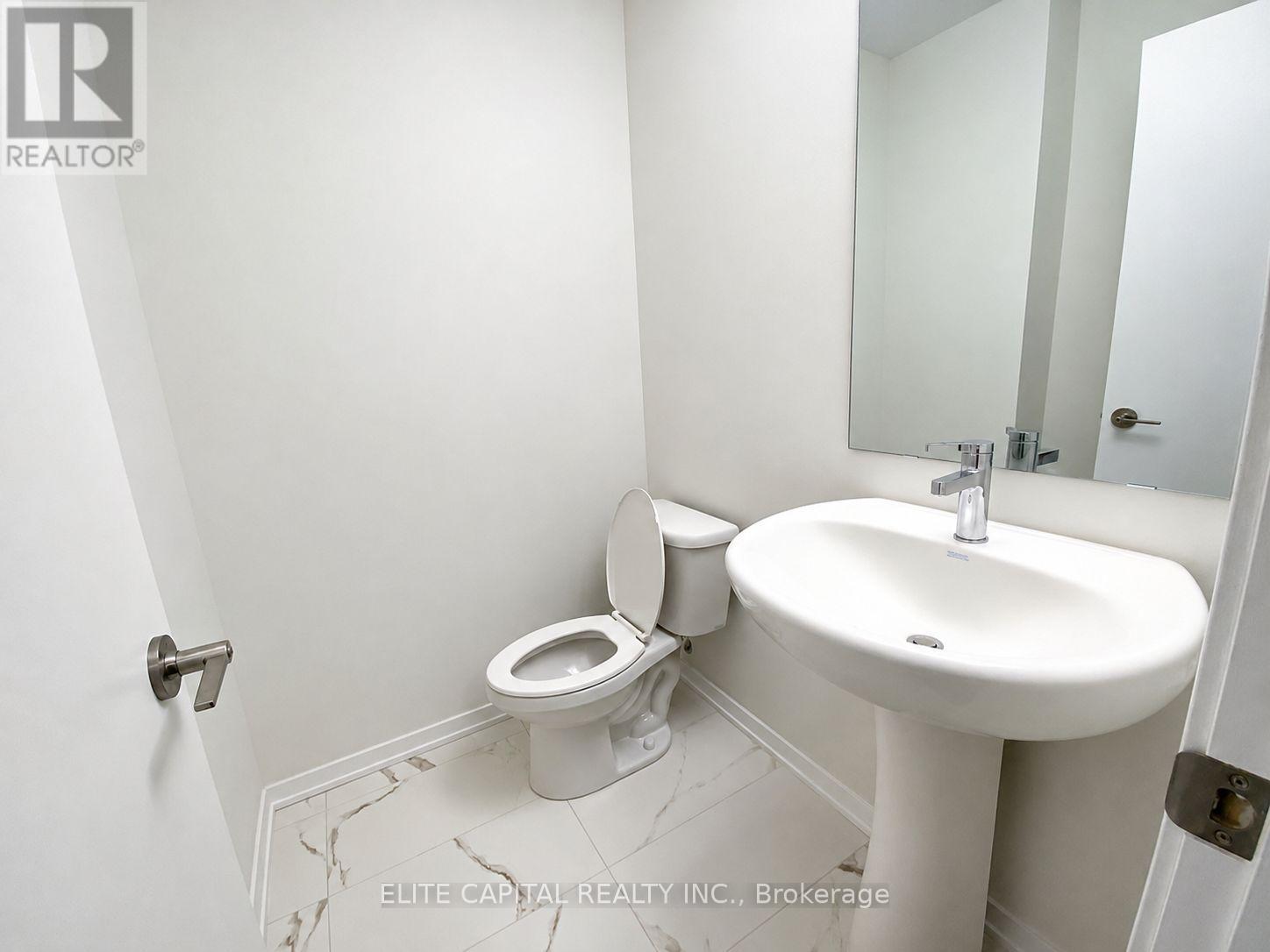 Th 351 - 100 Honeycrisp Crescent, Vaughan, Ontario  L4K 0N7 - Photo 6 - N13662314
