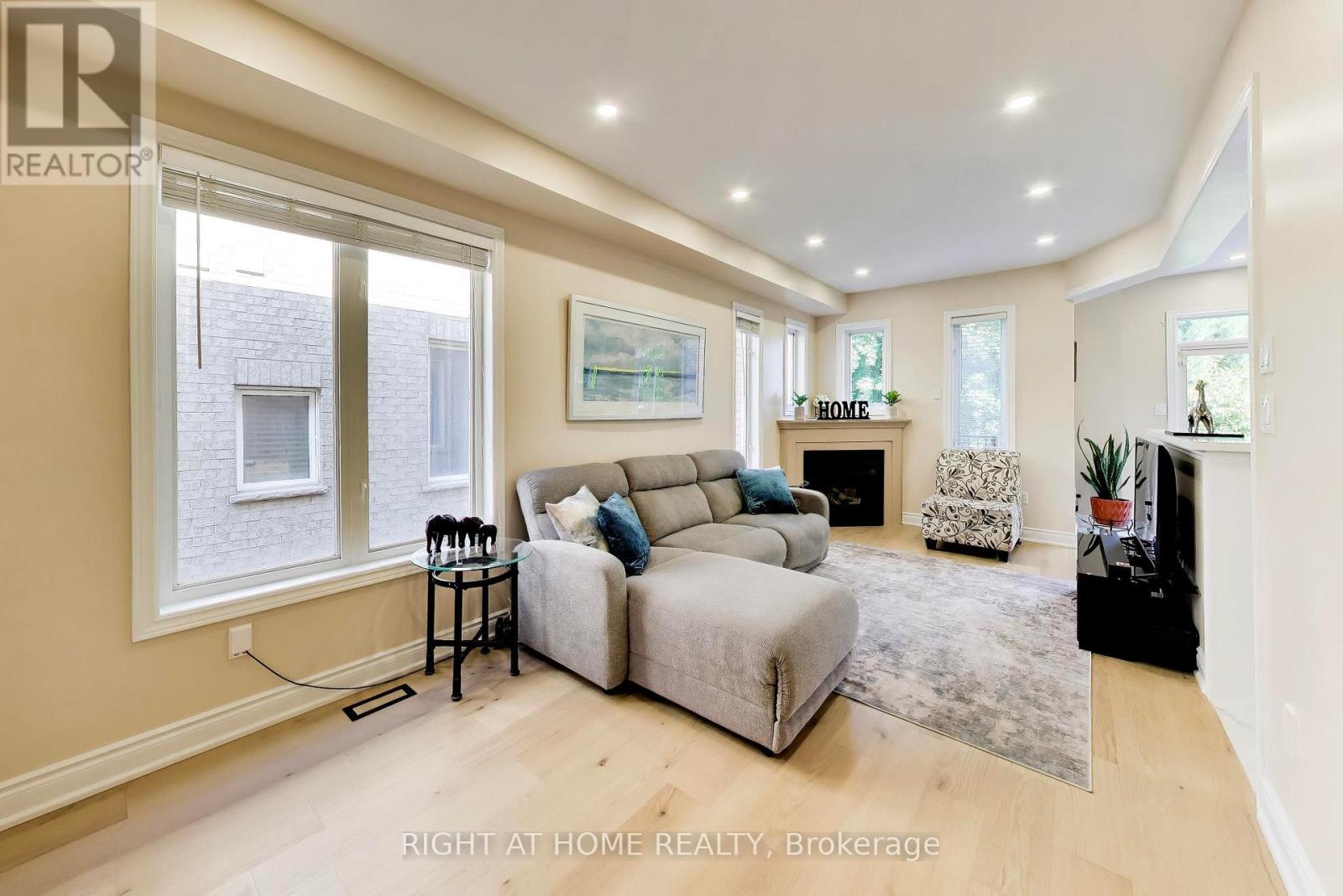 237 Terra Road, Vaughan, Ontario  L4L 3J4 - Photo 11 - N13662318