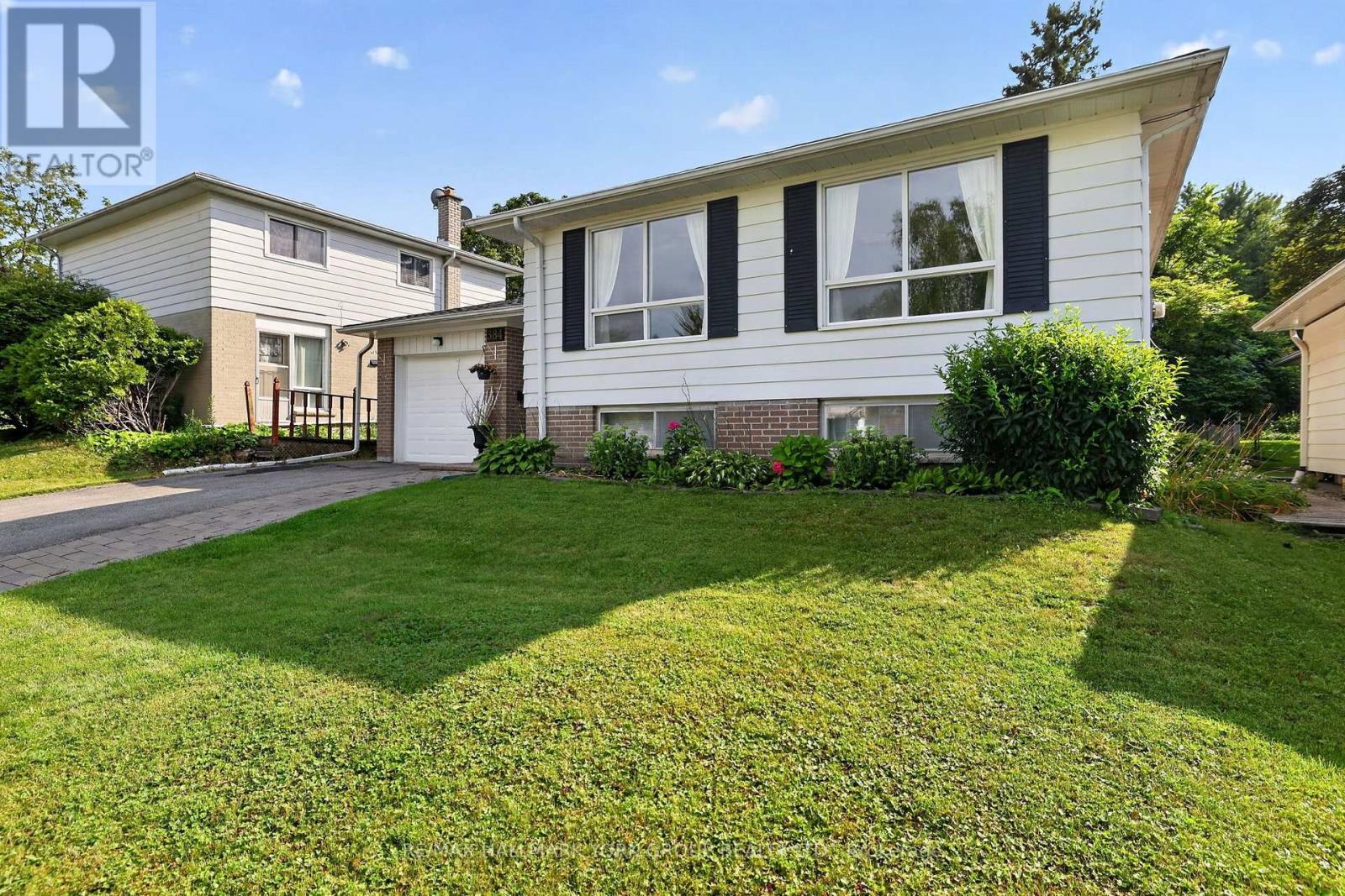 384 Glenrose Road, Newmarket, Ontario  L3Y 4M3 - Photo 2 - N13662322