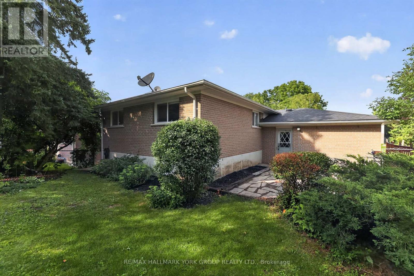 384 Glenrose Road, Newmarket, Ontario  L3Y 4M3 - Photo 35 - N13662322