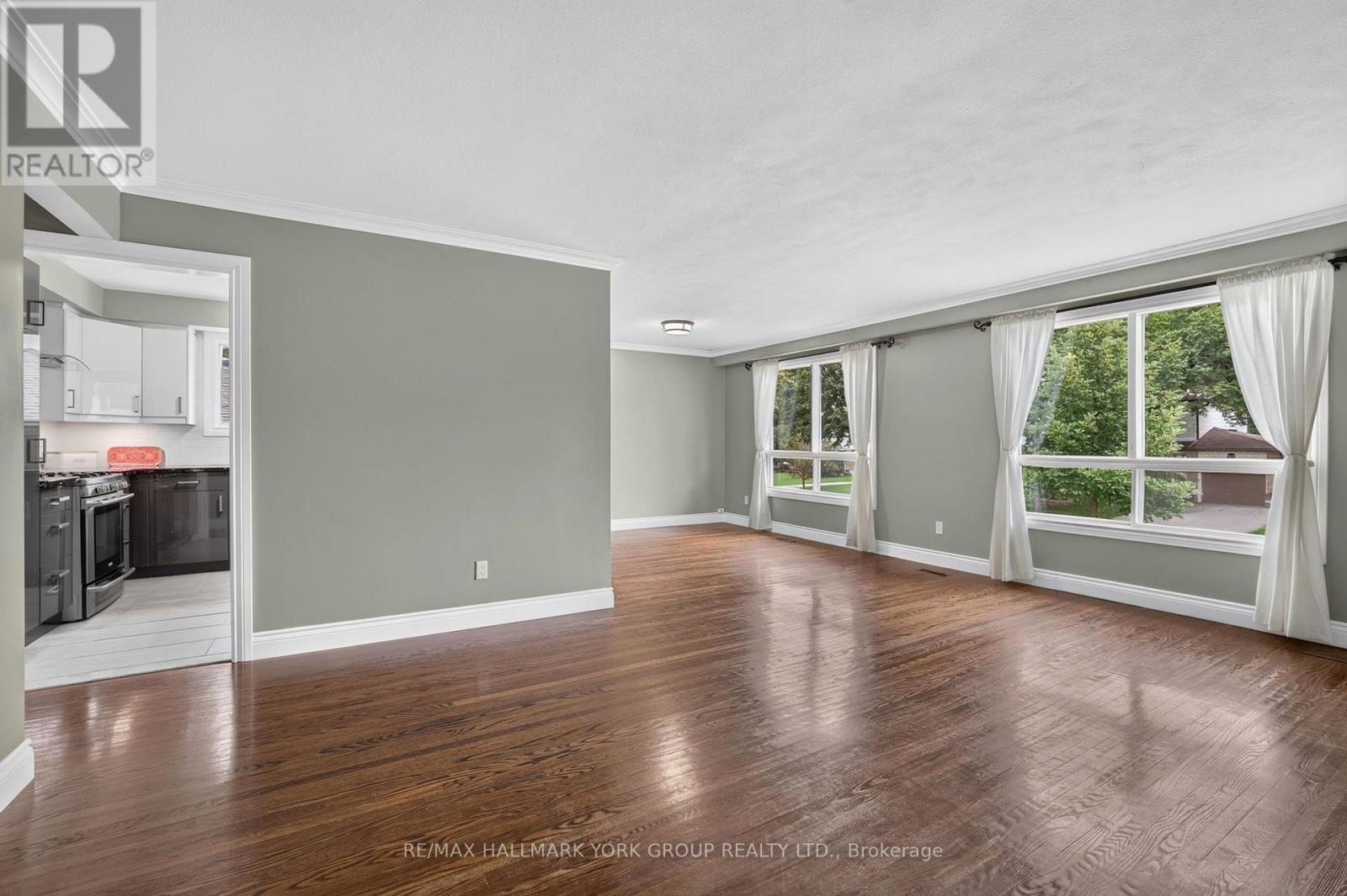 384 Glenrose Road, Newmarket, Ontario  L3Y 4M3 - Photo 7 - N13662322