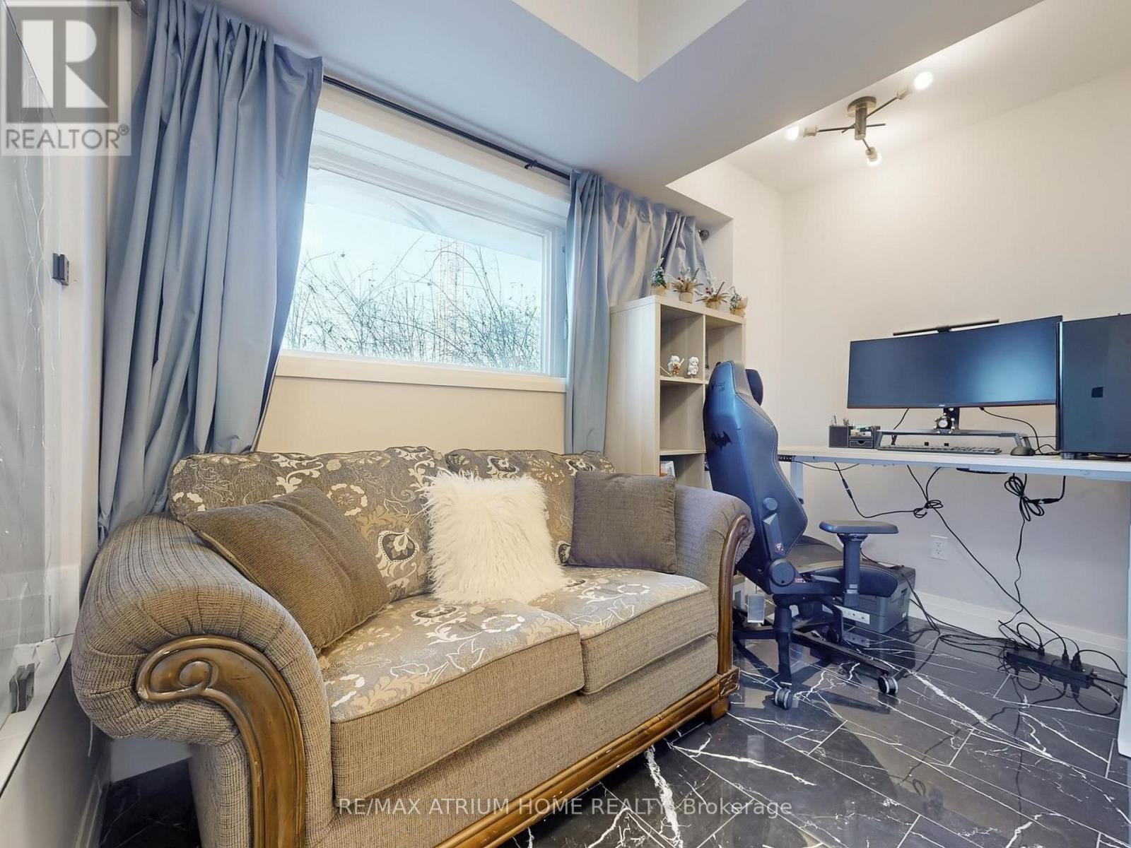 18 Teasel Way, Markham, Ontario  L3R 1L3 - Photo 6 - N13662338