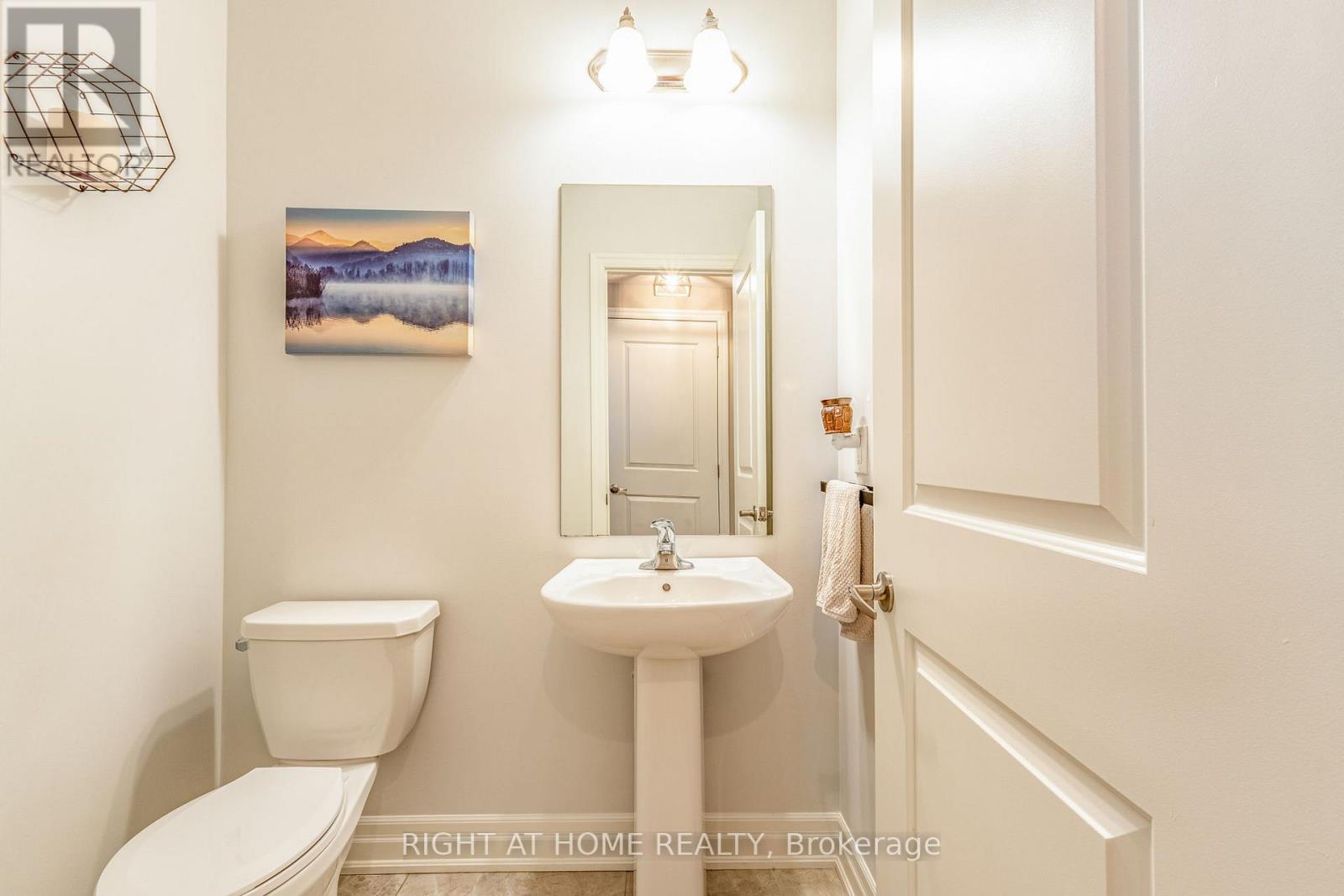68 Wood Crescent, Essa, Ontario  L3W 0M5 - Photo 11 - N13662414