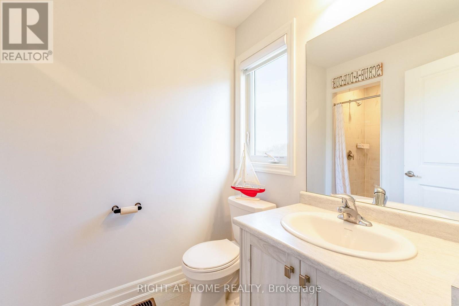 68 Wood Crescent, Essa, Ontario  L3W 0M5 - Photo 28 - N13662414
