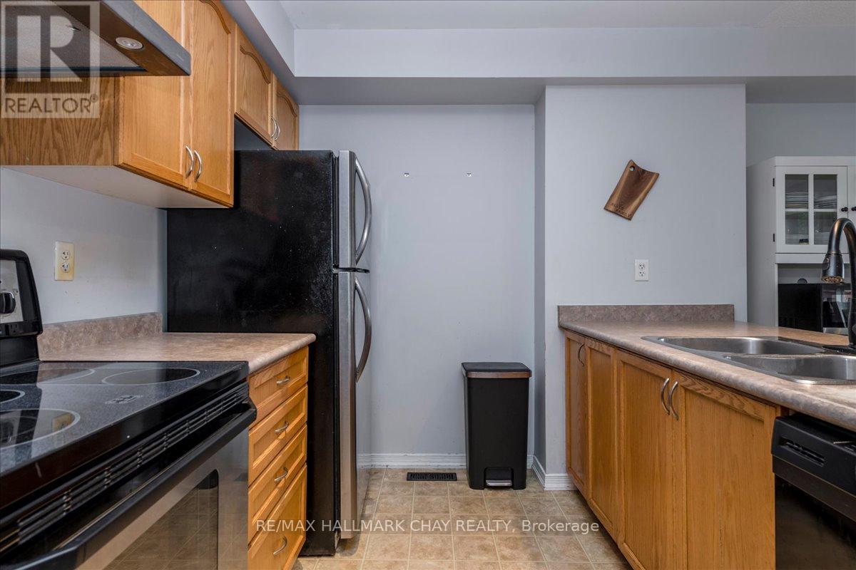 2194 Batters Loop, Innisfil, Ontario  L9S 0C8 - Photo 6 - N13662436