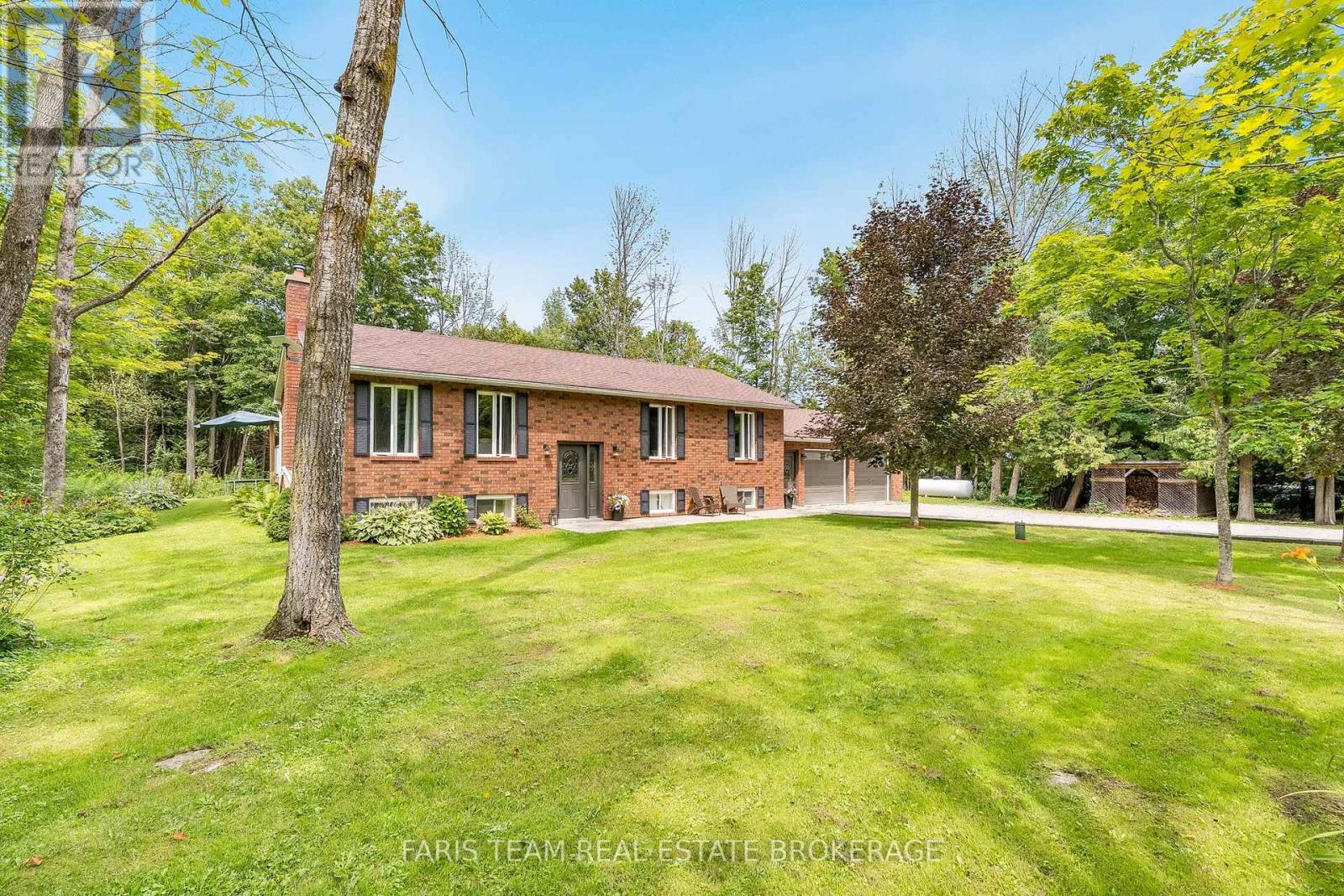 2358 Foxmead Road, Oro-Medonte, Ontario  L0K 1E0 - Photo 1 - S13662112