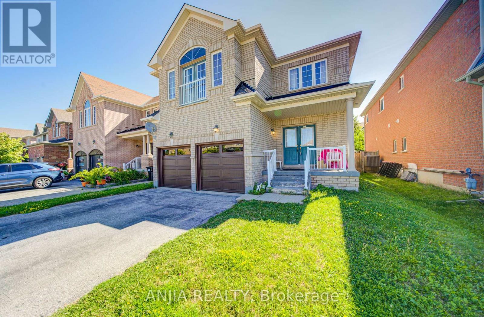 102 Westminster Circle, Barrie, Ontario  L4M 0A6 - Photo 3 - S13662202
