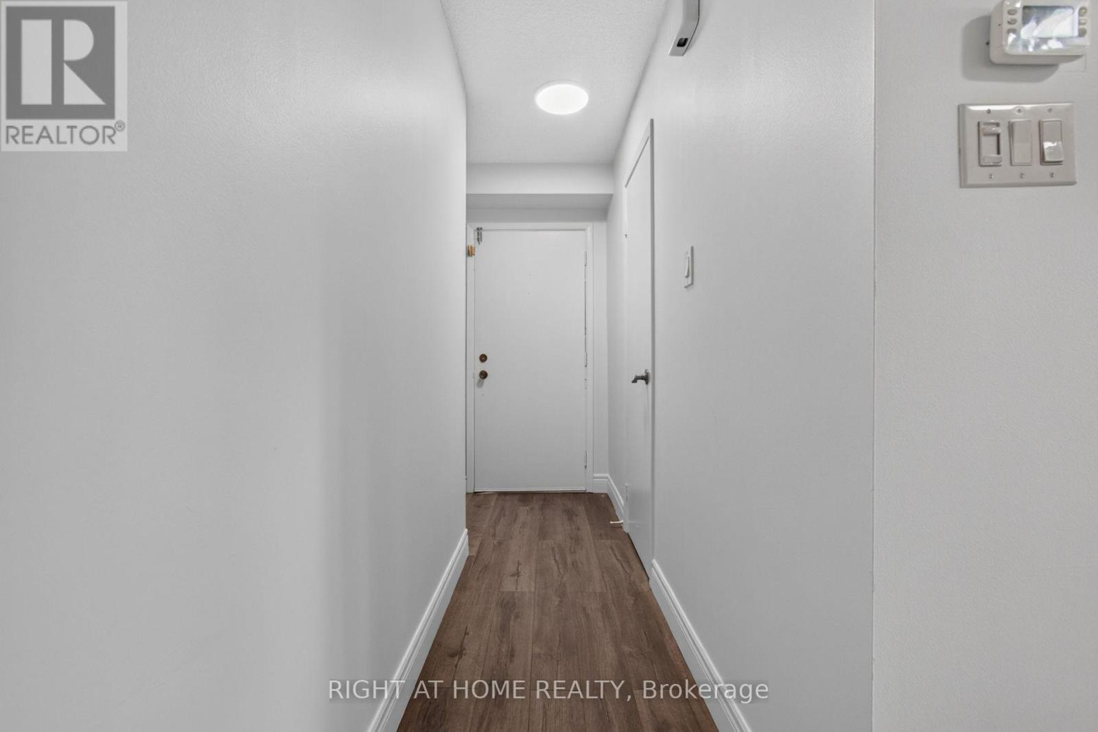 5 - 2605 Woodchester Drive, Mississauga, Ontario L5K 2E3 - Photo 7 - W13662132