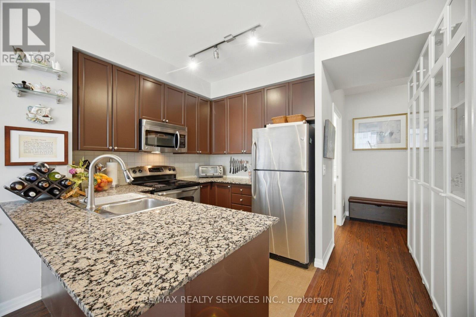 810 - 225 Webb Drive, Mississauga, Ontario  L5B 4P2 - Photo 10 - W13662142