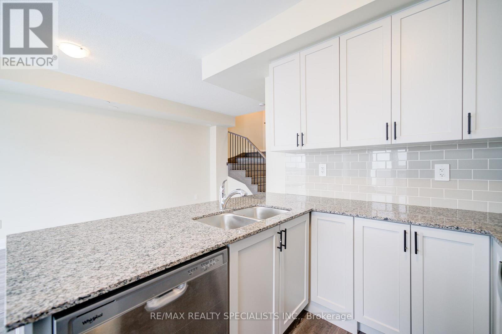 108 - 1573 Rose Way, Milton, Ontario  L9T 7E7 - Photo 17 - W13662192