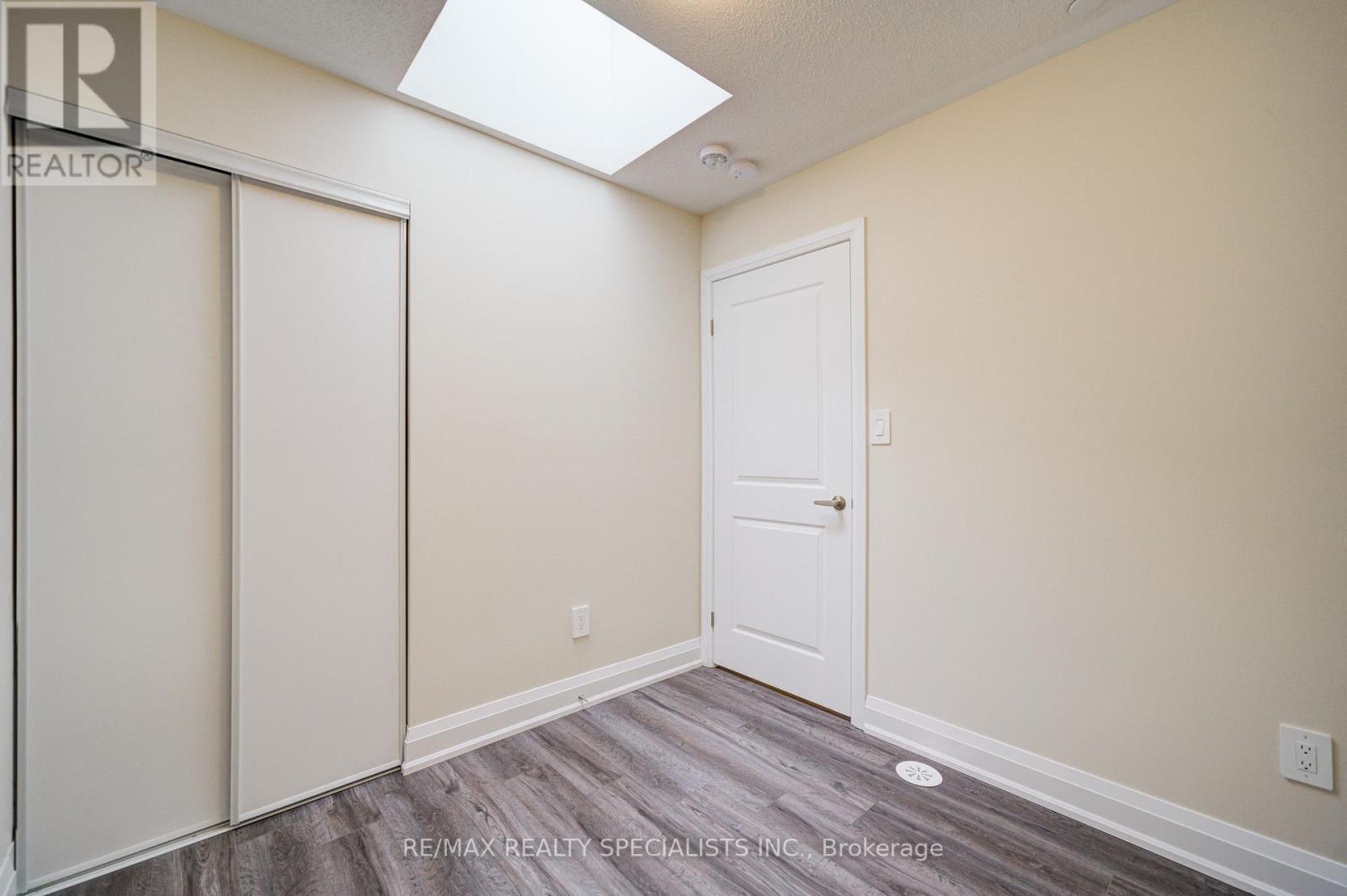 108 - 1573 Rose Way, Milton, Ontario  L9T 7E7 - Photo 32 - W13662192