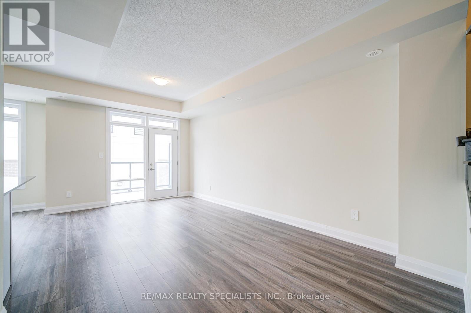 108 - 1573 Rose Way, Milton, Ontario  L9T 7E7 - Photo 8 - W13662192