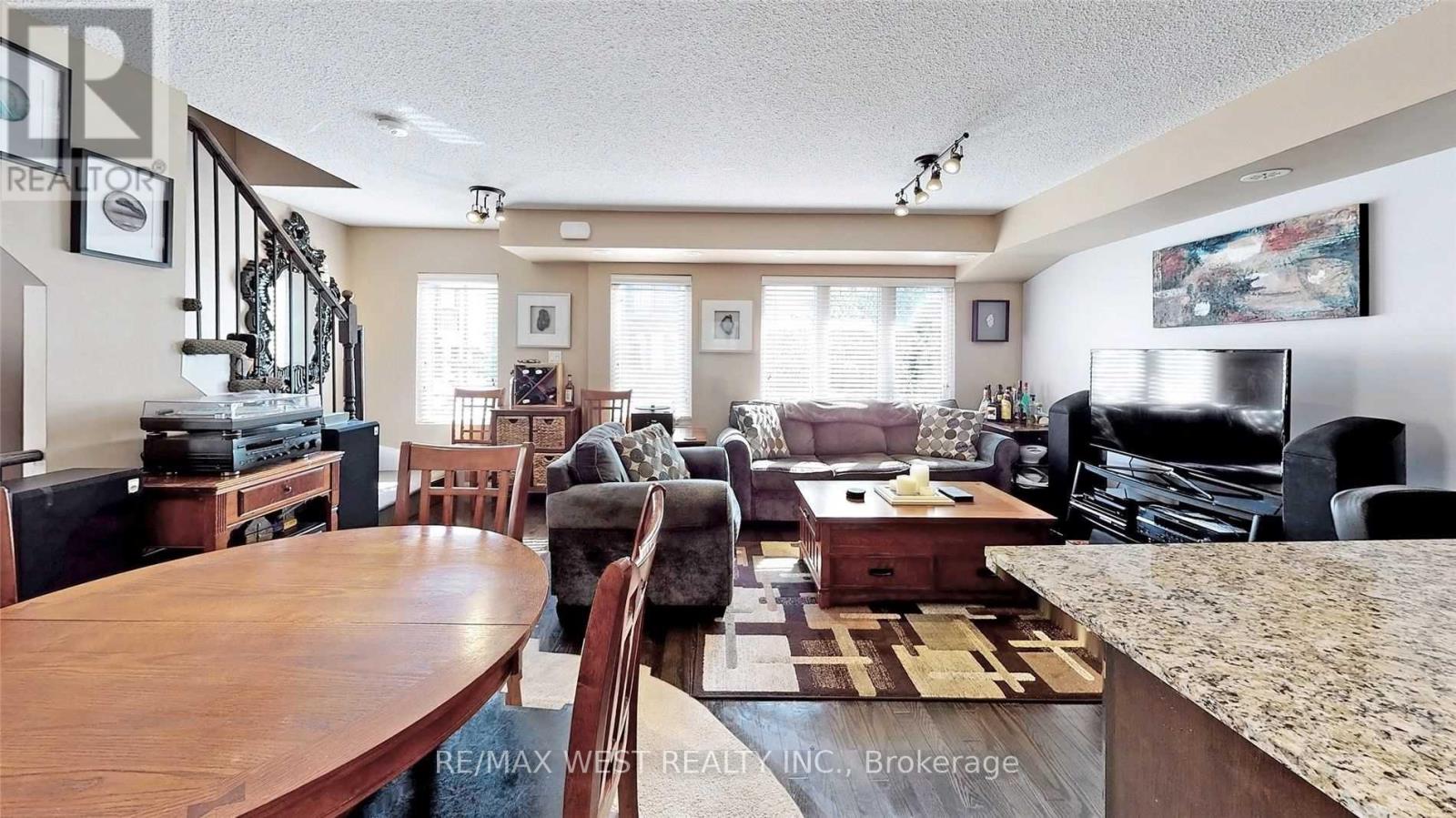 240 - 10 Foundry Avenue, Toronto, Ontario  M6H 0A6 - Photo 10 - W13662216