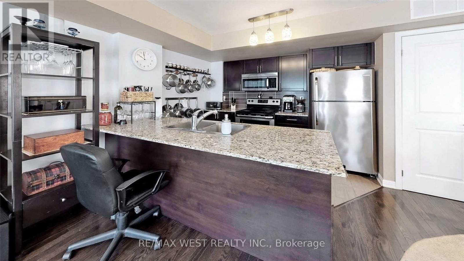 240 - 10 Foundry Avenue, Toronto, Ontario  M6H 0A6 - Photo 14 - W13662216