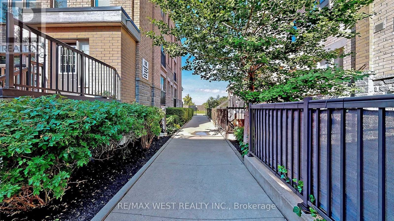 240 - 10 Foundry Avenue, Toronto, Ontario  M6H 0A6 - Photo 4 - W13662216