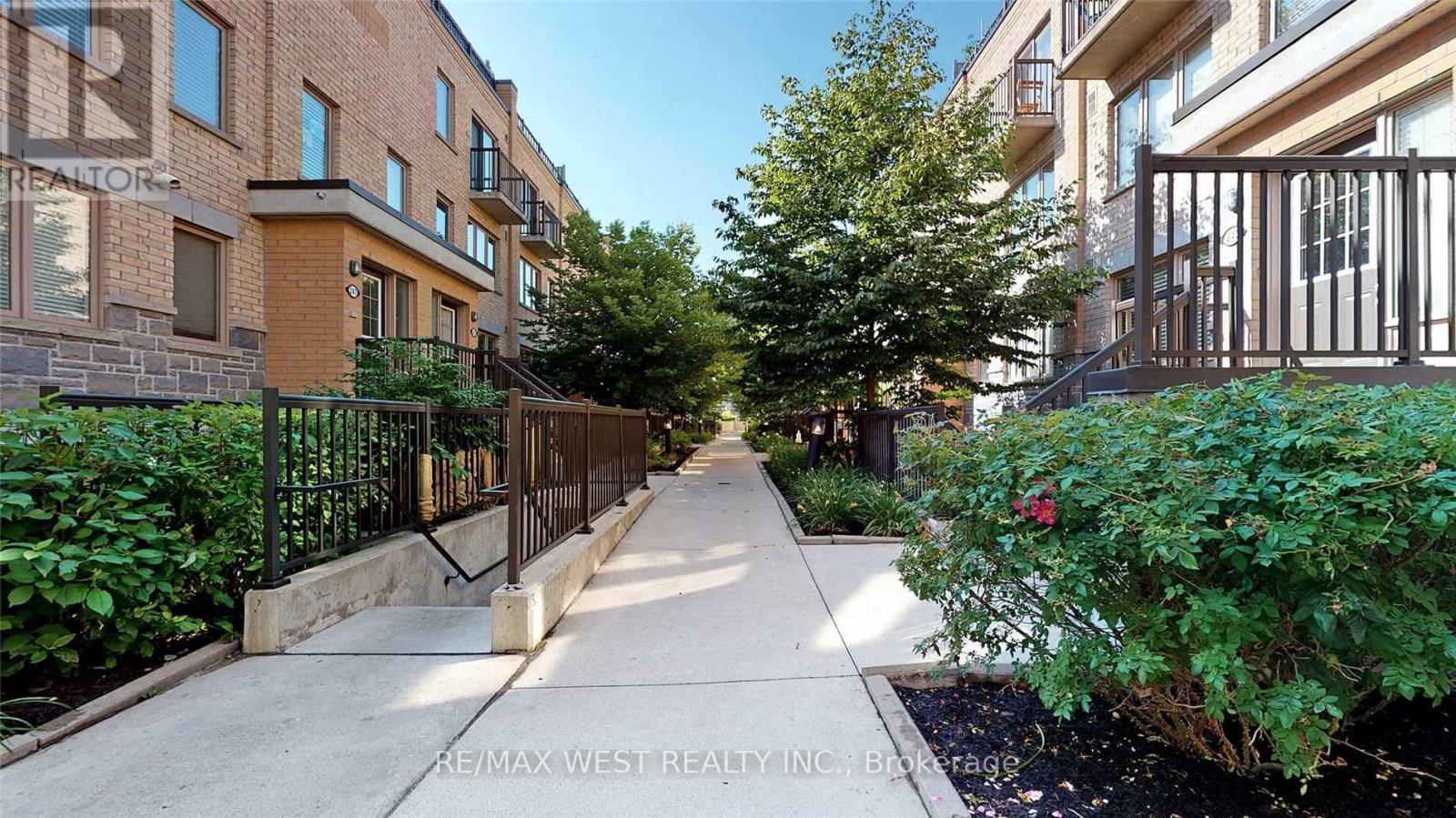 240 - 10 Foundry Avenue, Toronto, Ontario  M6H 0A6 - Photo 5 - W13662216