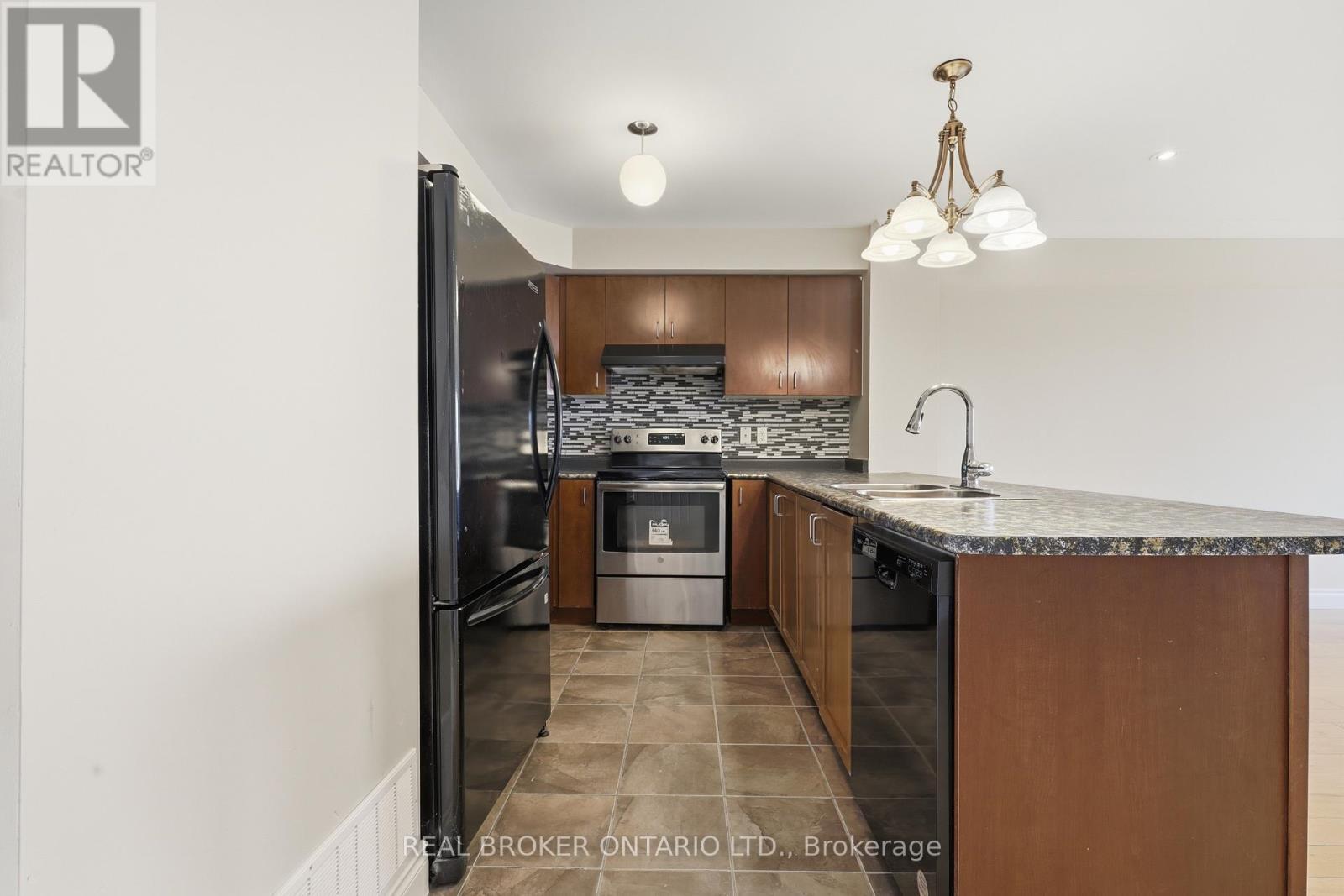 3985 Eglinton Avenue W, Mississauga, Ontario  L5M 0E5 - Photo 12 - W13662274