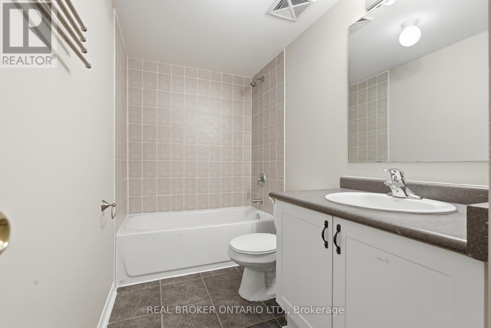 3985 Eglinton Avenue W, Mississauga, Ontario  L5M 0E5 - Photo 15 - W13662274